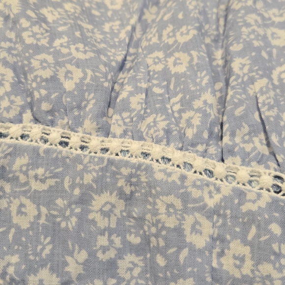 Hello Molly Mini Dress Blue White Floral Ruffle Crochet Size Small - Picture 6 of 7
